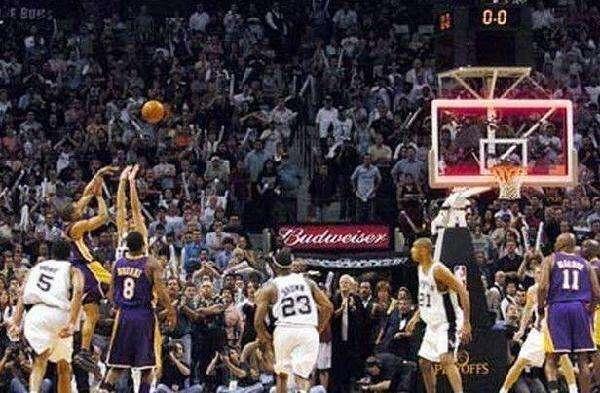 29 柏林联合绝杀门兴创造队史积分新高  