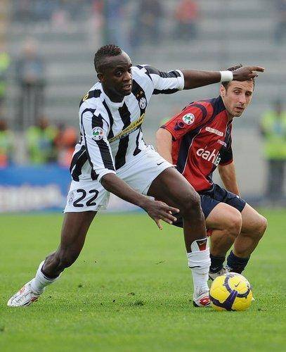  达姆施塔特门将神勇发挥零封桑德豪森  